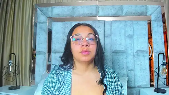 amy noa online show from 06-12-26, 03:27