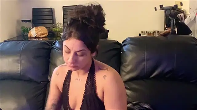 Snapshot of TattedTToes chatting on 02-14-26, 09:28 TattedTToes online show from 02-14-26, 09:28