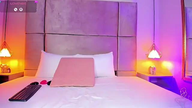 Zafiro11  online show from 02-21-26, 12:06