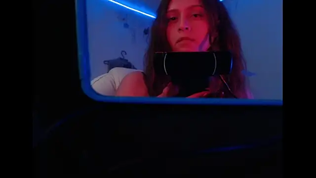 Lametaleralatina online show from 04-24-26, 04:53