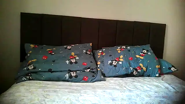 bialoba7 online show from 04-26-26, 03:42