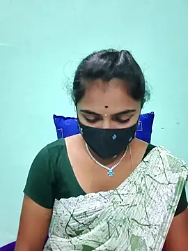 Snapshot of Tamil_Hot_Shana chatting on 04-28-26, 02:33 Tamil Hot Shana online show from 04-28-26, 02:33