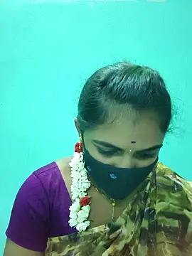 Snapshot of Tamil_Hot_Shana chatting on 05-06-26, 04:52 Tamil Hot Shana online show from 05-06-26, 04:52
