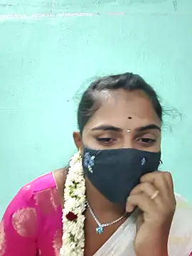 Snapshot of Tamil_Hot_Shana chatting on 05-08-26, 04:56 Tamil Hot Shana online show from 05-08-26, 04:56