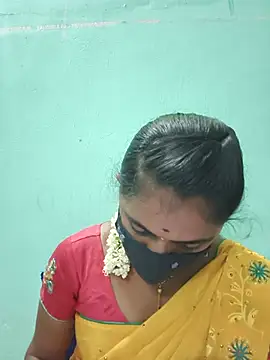 Snapshot of Tamil_Hot_Shana chatting on 05-18-26, 08:42 Tamil Hot Shana online show from 05-18-26, 08:42