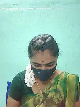 Snapshot of Tamil_Hot_Shana chatting on 06-05-26, 02:45 Tamil Hot Shana online show from 06-05-26, 02:45