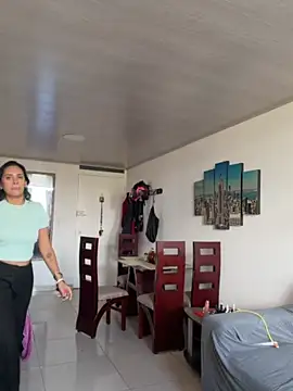 LunaHeat online show from 04-25-26, 09:12