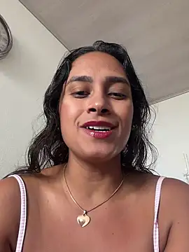 LunaHeat online show from 05-17-26, 06:37