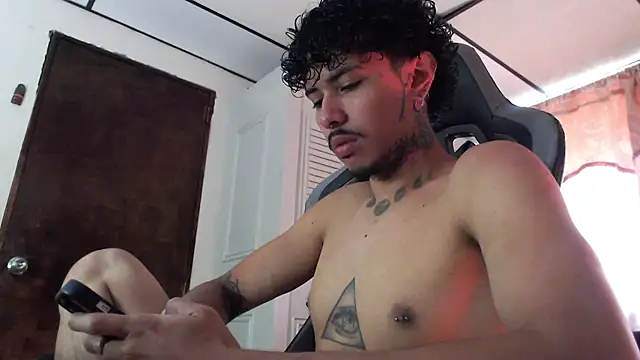 D3v1L88 online show from 04-04-26, 05:21