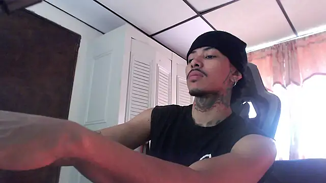 D3v1L88 online show from 04-05-26, 07:22