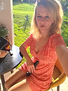 Couple-Kiwii-Orchidee-Boy online show from 04-19-26, 04:28