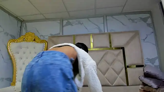 KendallArdent online show from 04-28-26, 02:11