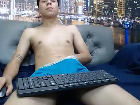 santiago xxxcol online show from 02-10-26, 12:48