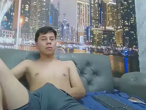 santiago xxxcol online show from 03-07-26, 11:46