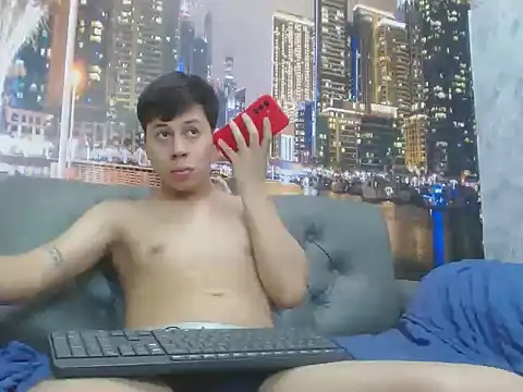 santiago xxxcol online show from 04-24-26, 11:29