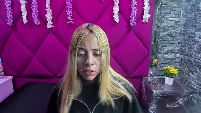 Dakota Angell  online show from 02-14-26, 03:14