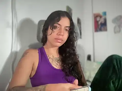 Snapshot of Antonia-bloom chatting on 02-28-26, 04:35 Antonia-bloom online show from 02-28-26, 04:35