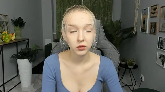 MaoqiBeverly online show from 03-09-26, 08:29