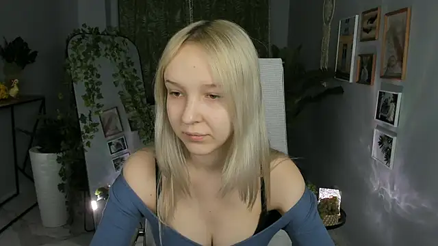 MaoqiBeverly online show from 04-23-26, 04:57