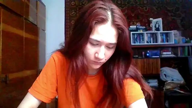 NickiKisinger online show from 03-10-26, 05:12