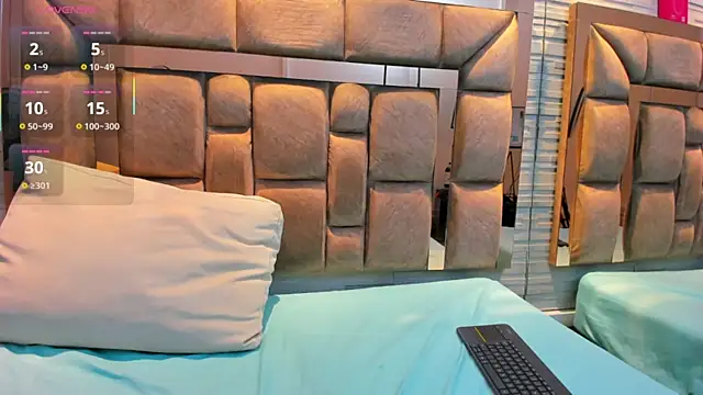 rebecca ponce  online show from 03-07-26, 03:31