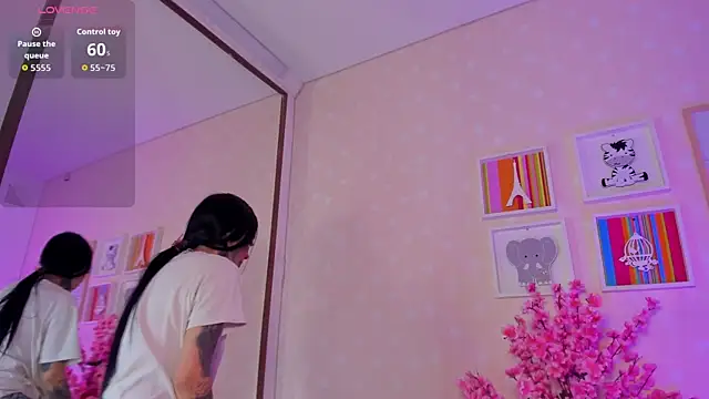 Ashley Blum  online show from 04-14-26, 12:11