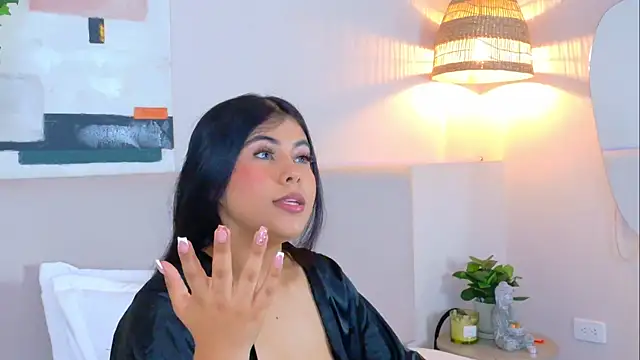 VioletBloomm online show from 04-28-26, 12:10