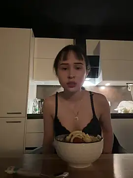 Just-Lilly online show from 02-02-26, 09:24