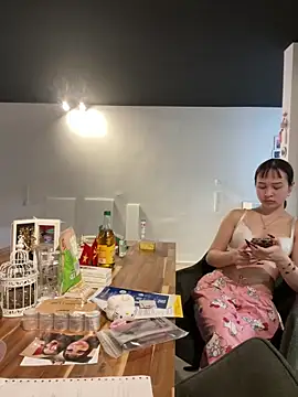 Just-Lilly online show from 04-03-26, 12:58