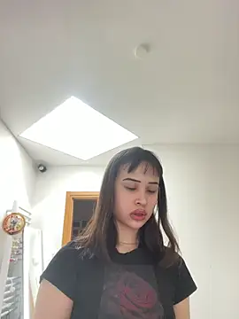 Just-Lilly online show from 04-18-26, 02:32