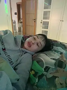 Just-Lilly online show from 04-27-26, 03:54