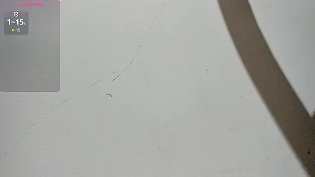 Snapshot of Lucia_velez chatting on 02-16-26, 01:57 Lucia velez online show from 02-16-26, 01:57