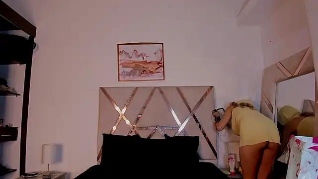 Snapshot of Lucia_velez chatting on 03-10-26, 03:00 Lucia velez online show from 03-10-26, 03:00