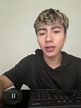 AlexanderCollman2 online show from 04-27-26, 01:47