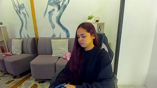 CarolineFyre online show from 02-14-26, 01:08