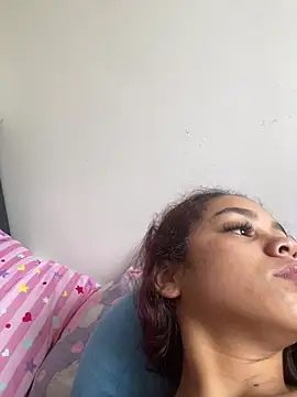 Snapshot of CarolineFyre chatting on 06-27-26, 12:22 CarolineFyre online show from 06-27-26, 12:22