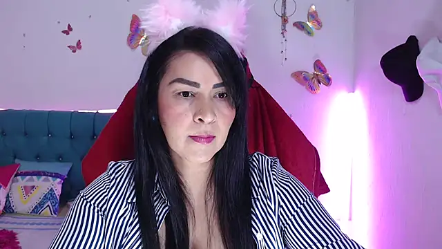 Snapshot of hotsweet-69 chatting on 05-24-26, 06:40 hotsweet-69 online show from 05-24-26, 06:40