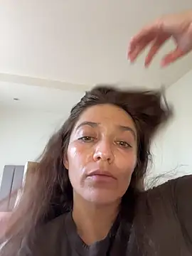 Emmablue10 online show from 02-18-26, 06:59