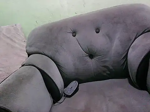 Snapshot of hot_pilipina25xxx chatting on 04-08-26, 01:05 hot pilipina25xxx online show from 04-08-26, 01:05