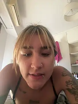 Snapshot of Lolitapop222 chatting on 02-03-26, 06:35 Lolitapop222 online show from 02-03-26, 06:35