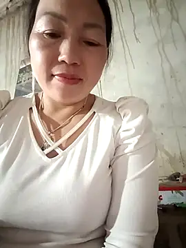 Snapshot of baby_112233 chatting on 05-05-26, 12:07 baby 112233 online show from 05-05-26, 12:07
