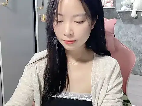 Linne6789 online show from 04-19-26, 05:34