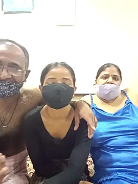 HoneyHush online show from 04-25-26, 08:06