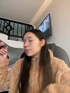 DULCE MARIA EF online show from 03-11-26, 11:49