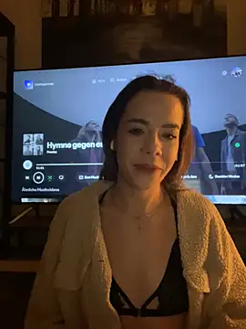 Snapshot of JulietSugar chatting on 02-05-26, 12:59 JulietSugar online show from 02-05-26, 12:59