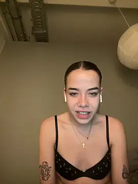 Snapshot of JulietSugar chatting on 02-21-26, 09:38 JulietSugar online show from 02-21-26, 09:38