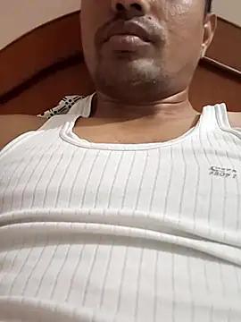 Mumbai handsom92 online show from 03-06-26, 04:03