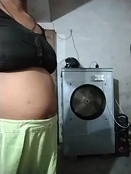 Snapshot of horny_indian90 chatting on 05-20-26, 04:13 horny indian90 online show from 05-20-26, 04:13