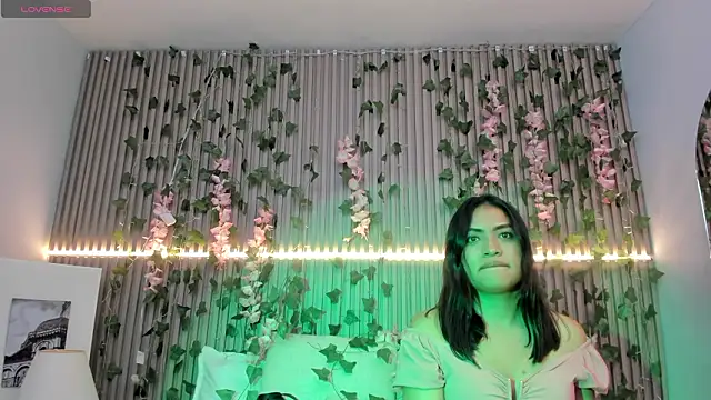 Georgia Vega online show from 03-10-26, 07:41