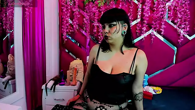 Snapshot of vanesa_bobs chatting on 05-20-26, 03:02 vanesa bobs online show from 05-20-26, 03:02